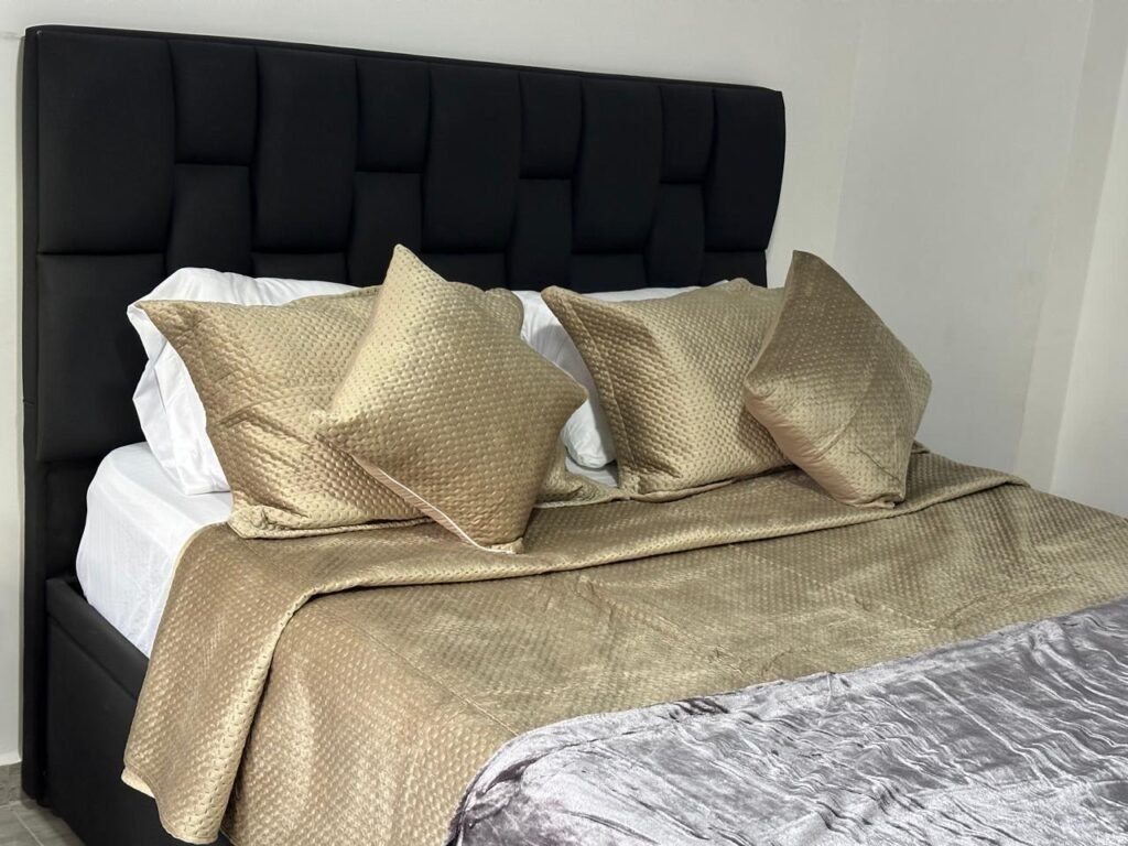 APTO 401 / APARTA HOTEL FLORESTA