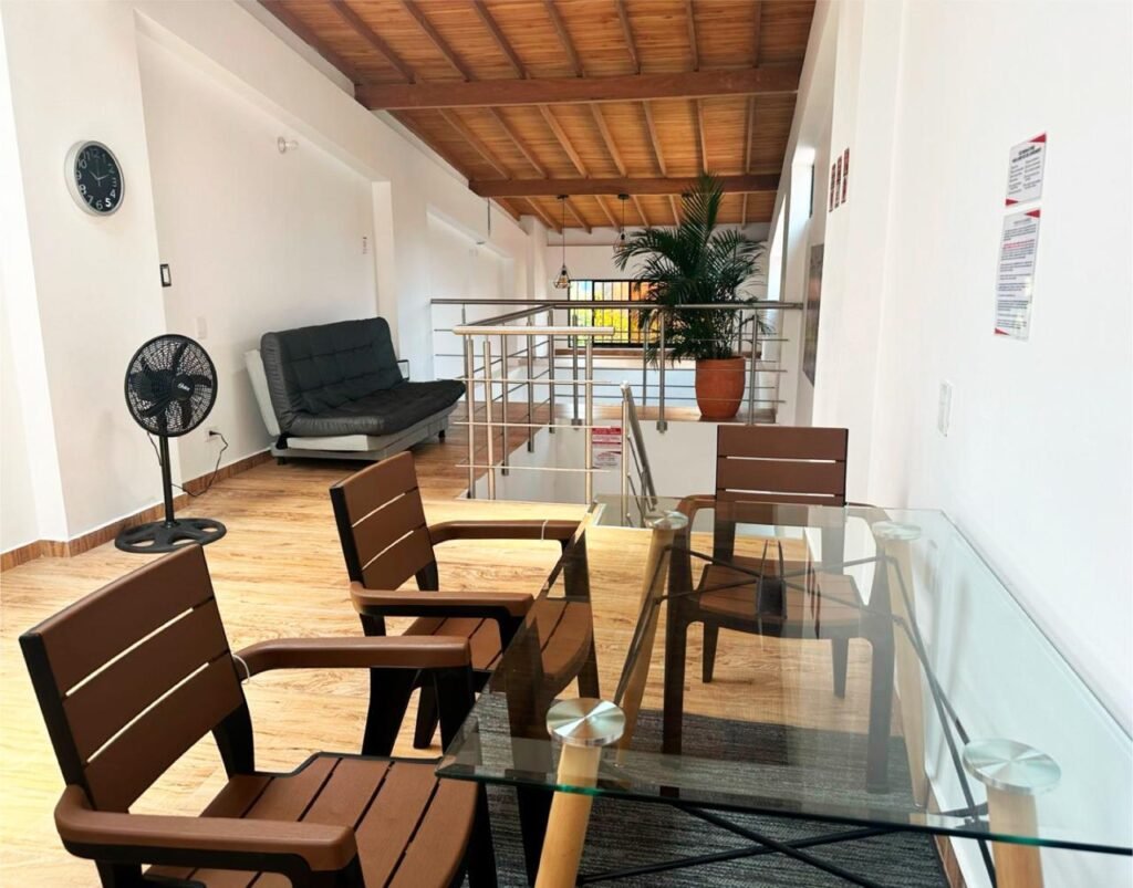 APTO 501 / APARTA HOTEL FLORESTA
