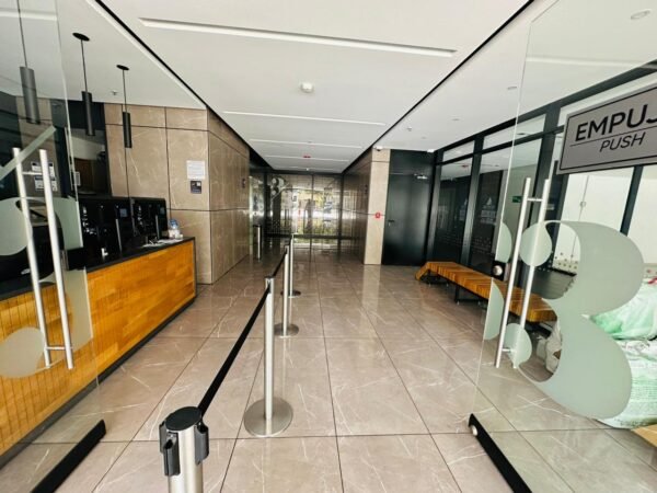 APARTAESTUDIO 802 LAURELES NOGAL - Image 30