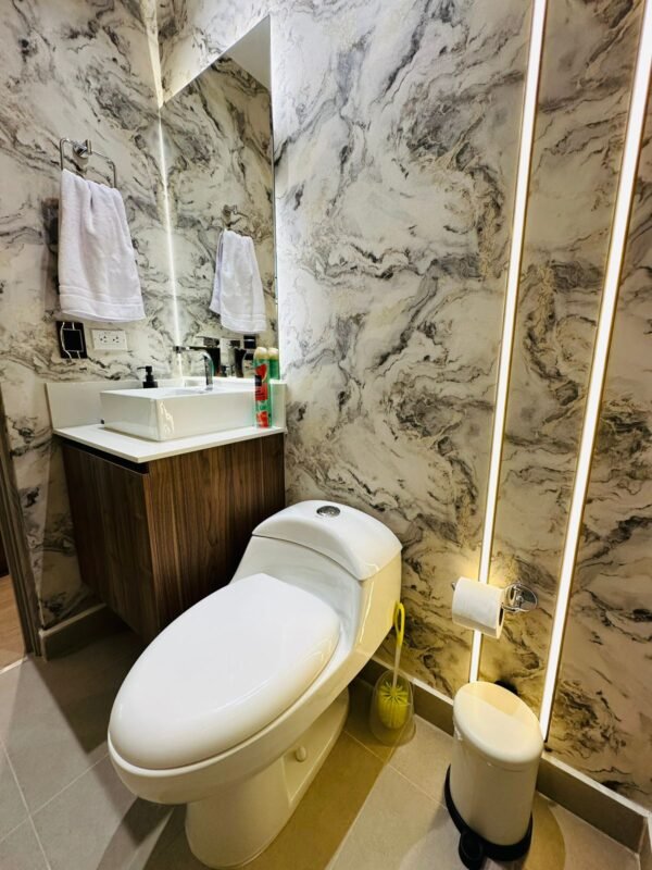 APARTAMENTO 312 ED. Kyux Laureles - Image 37