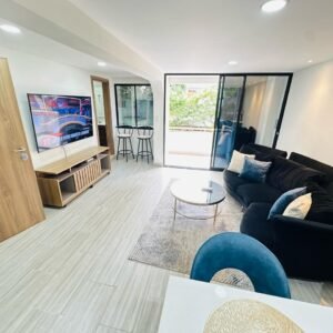 APARTAMENTO MANILA POBLADO SEGUNDO PISO