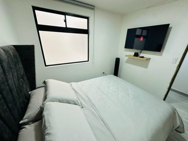 APARTAMENTO MANILA POBLADO SEGUNDO PISO - Image 5