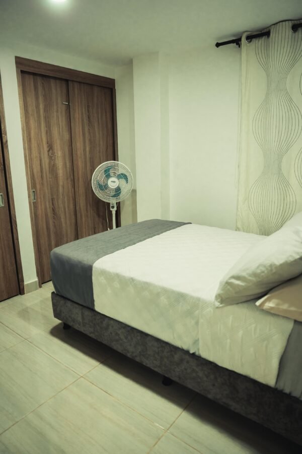 APARTAMENTO  MANILA POBLADO PRIMER PISO - Image 10