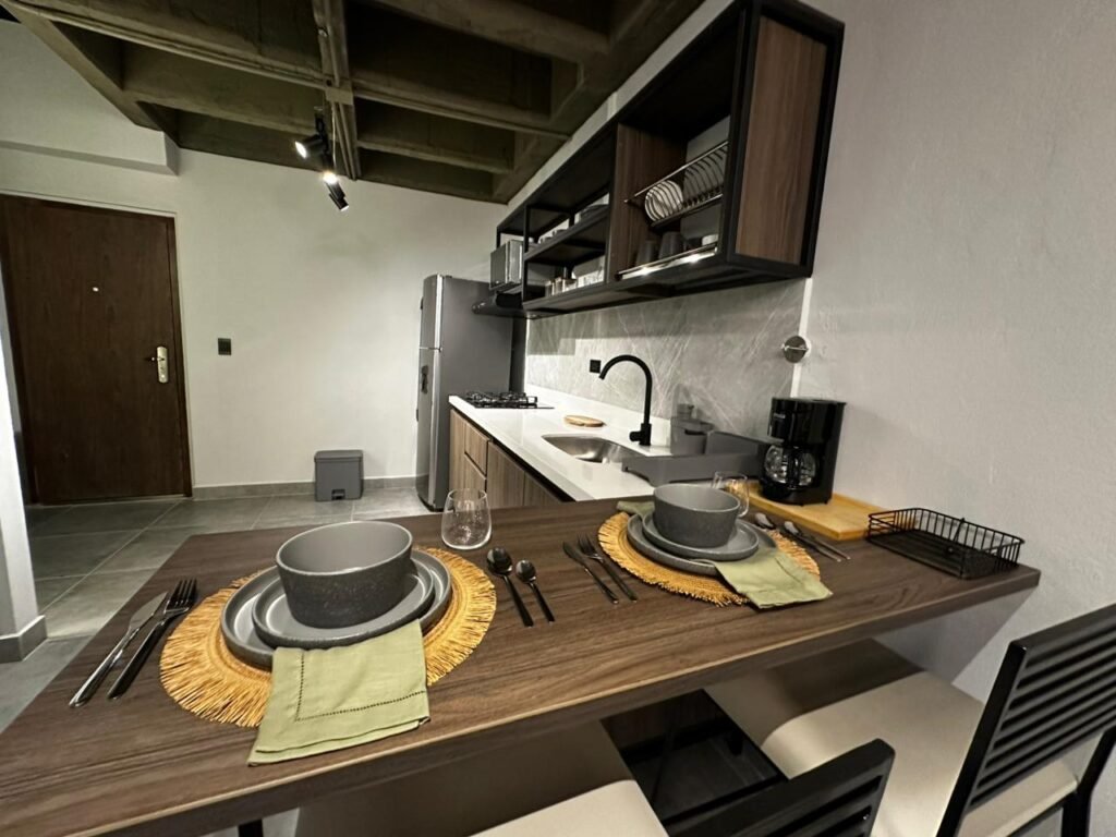 Apartaestudio amoblado en La Floresta – Medellín